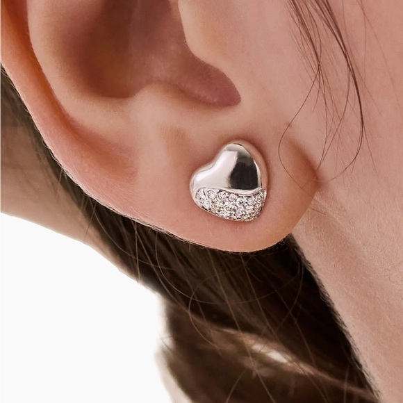 John Hardy Jewelry - John Hardy
Pebble Sterling Silver & 0.25 TCW Diamond Heart Stud Earrings